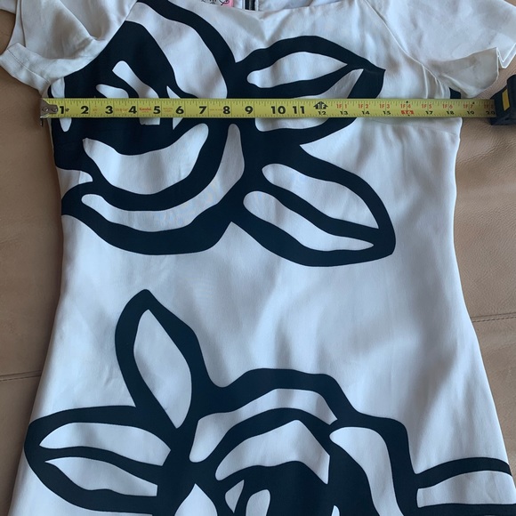 Phoebe couture white silk shift dress, size 12 - Picture 6 of 8